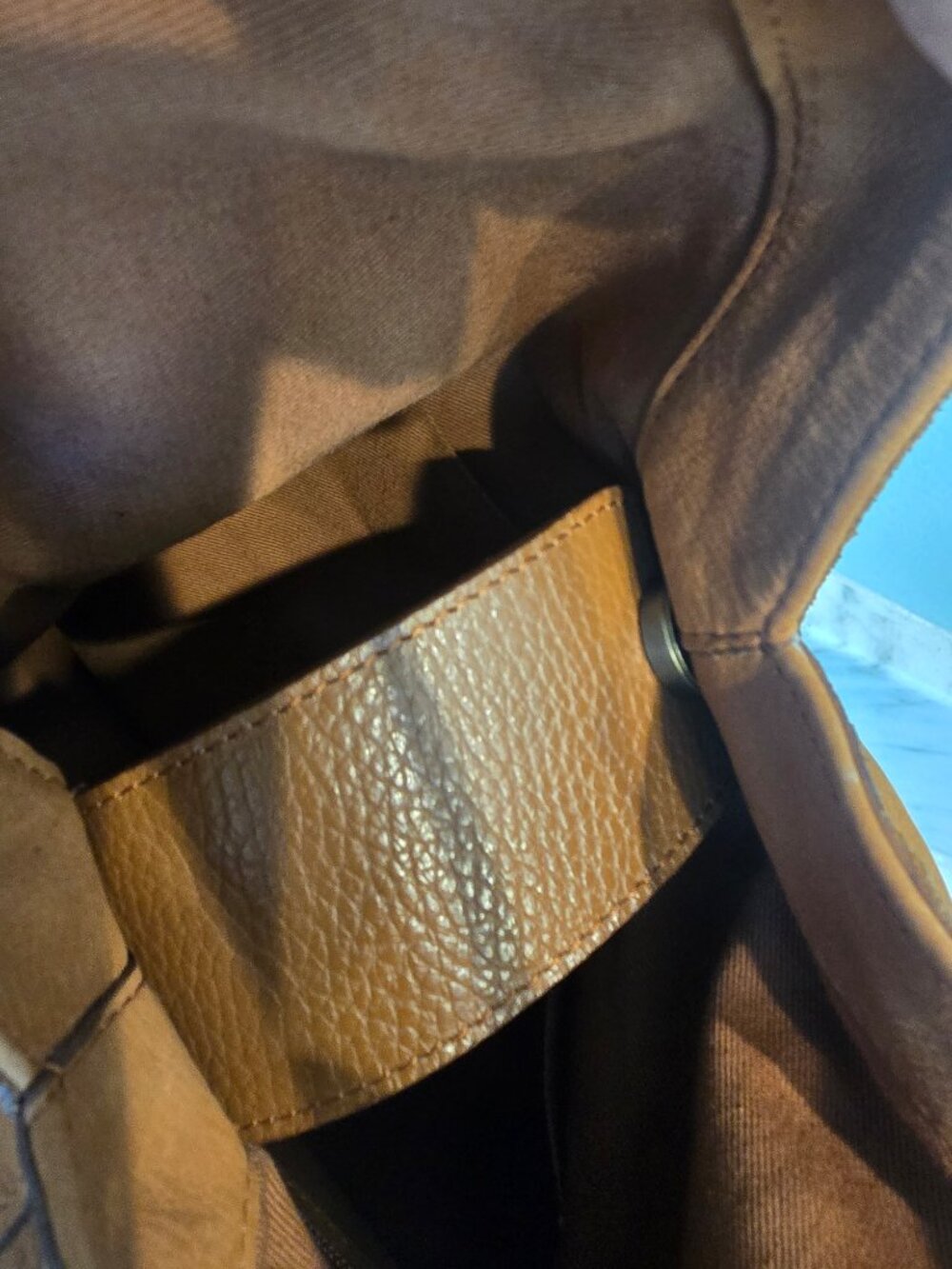 New without Tags Sundance Hobo Brown Suede Shoulder Bag, Made in Italy - Picture 3 of 8